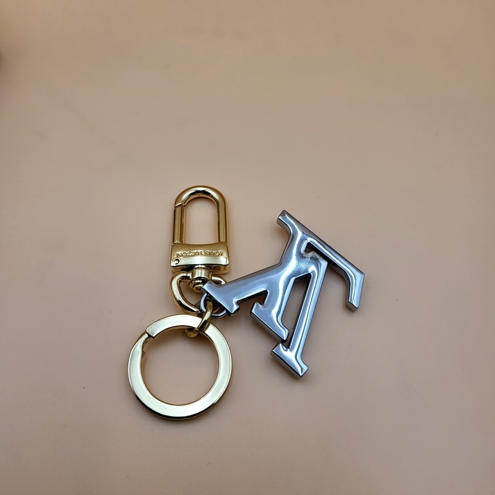 Elegant Novelty Gold and Silver Bag Charm Key Chain - Picture 3 of 5